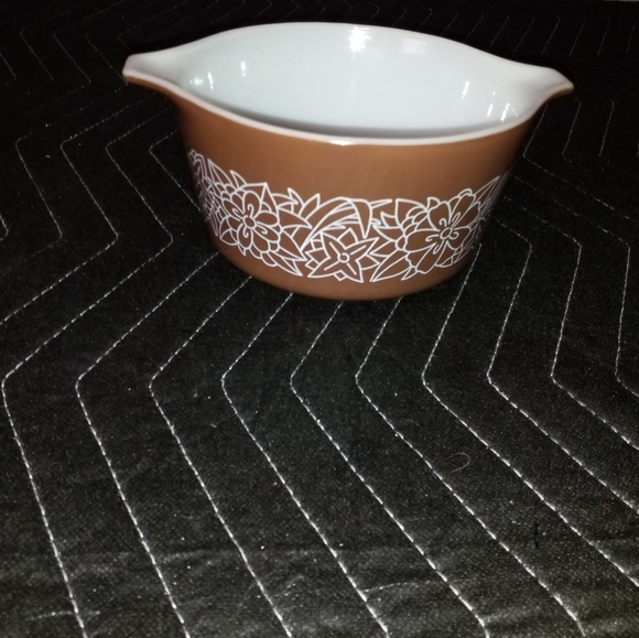 PYREX WOODLAND MIXING BOWN BROWN W/ FLORAL DESIGN #473-B1 - Picture 2 of 4